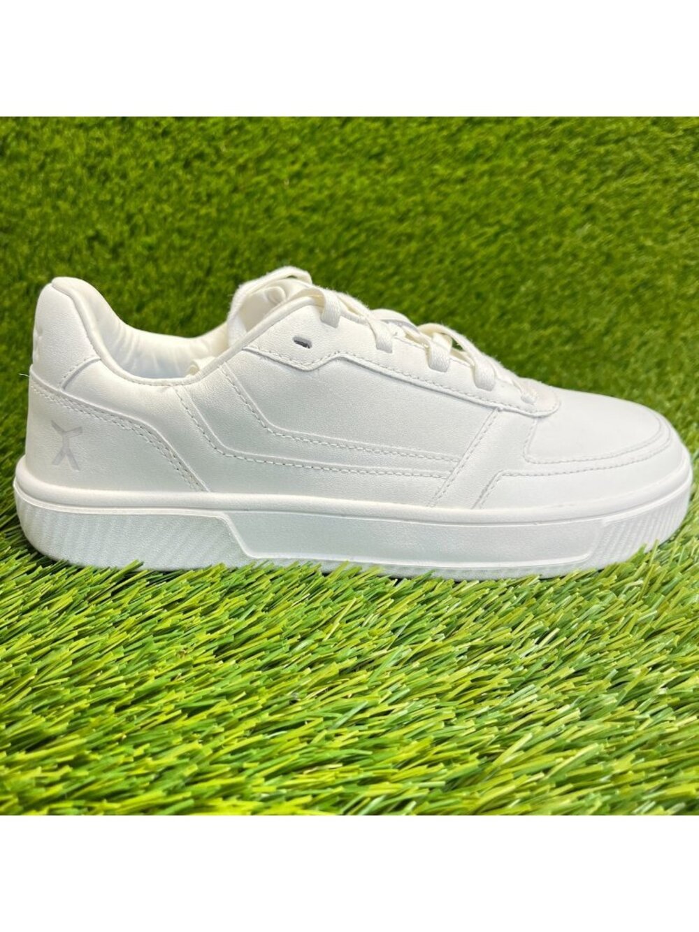 Flux Footwear Adapt Leather Trainer White Womens Size 8 Athletic Shoes Sneakers